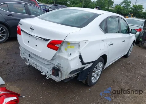 2018 Nissan Sentra S из США, поврежденный, VIN 3N1AB7AP2JY220186